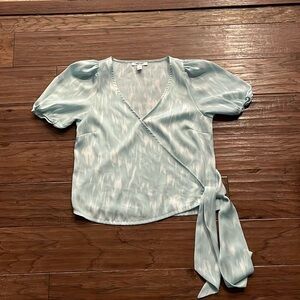 Nine West Wrap Top Short Sleeve Green and White Shirt Size XS